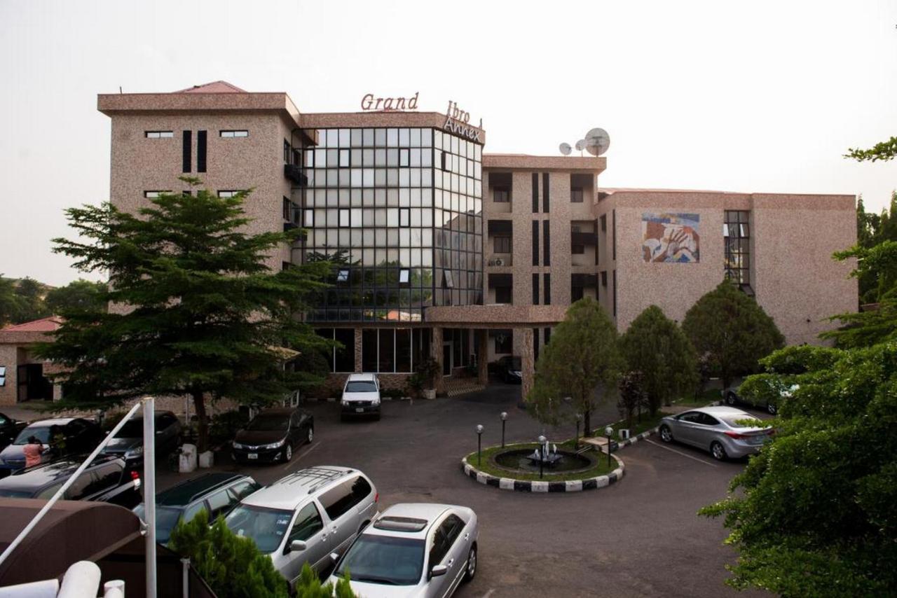 Room In Lodge - Grand Ibro Hotel Abuja Jabi Εξωτερικό φωτογραφία